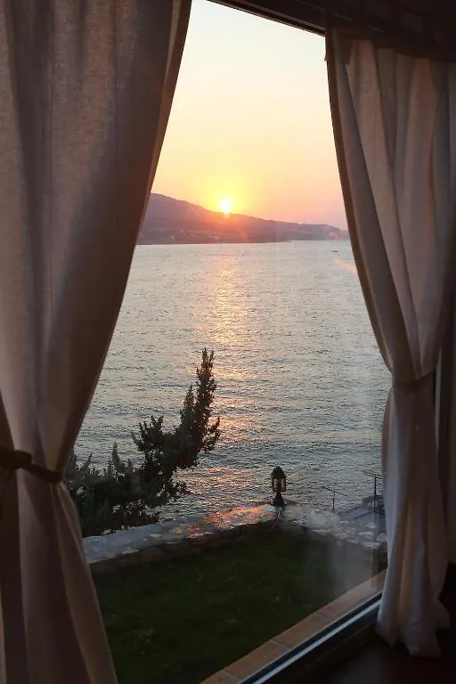 Reyhan Hotel Karaburun  Oda ve Kahvaltı